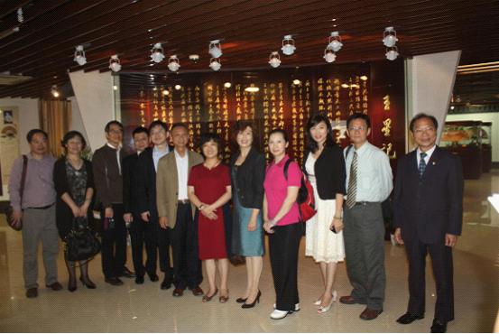 臺灣百年老店考察團(tuán)來王星記參觀交流